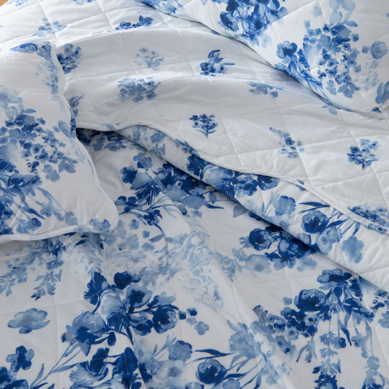 Jacqueline Blue Floral Reversible Microfiber Full/Queen Quilt Set