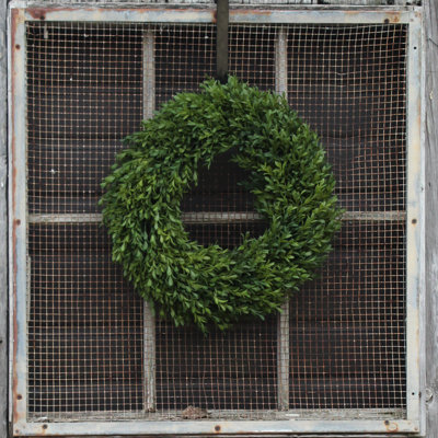 Faux Boxwood 18'' Wreath