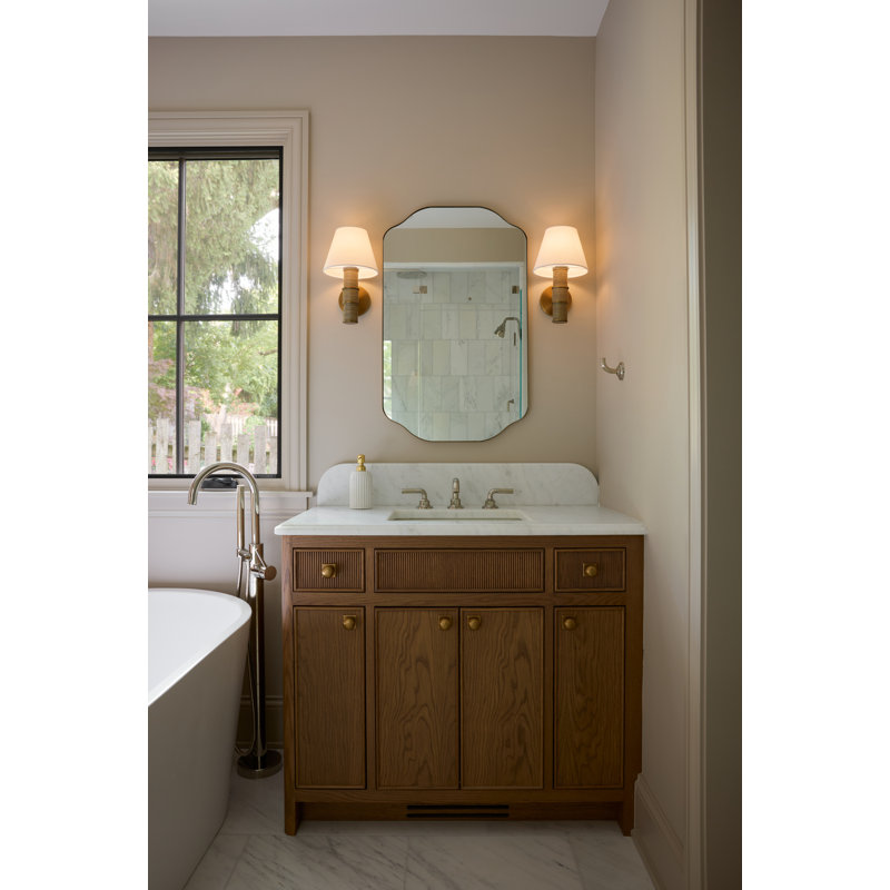 1 - Light Armed Sconce