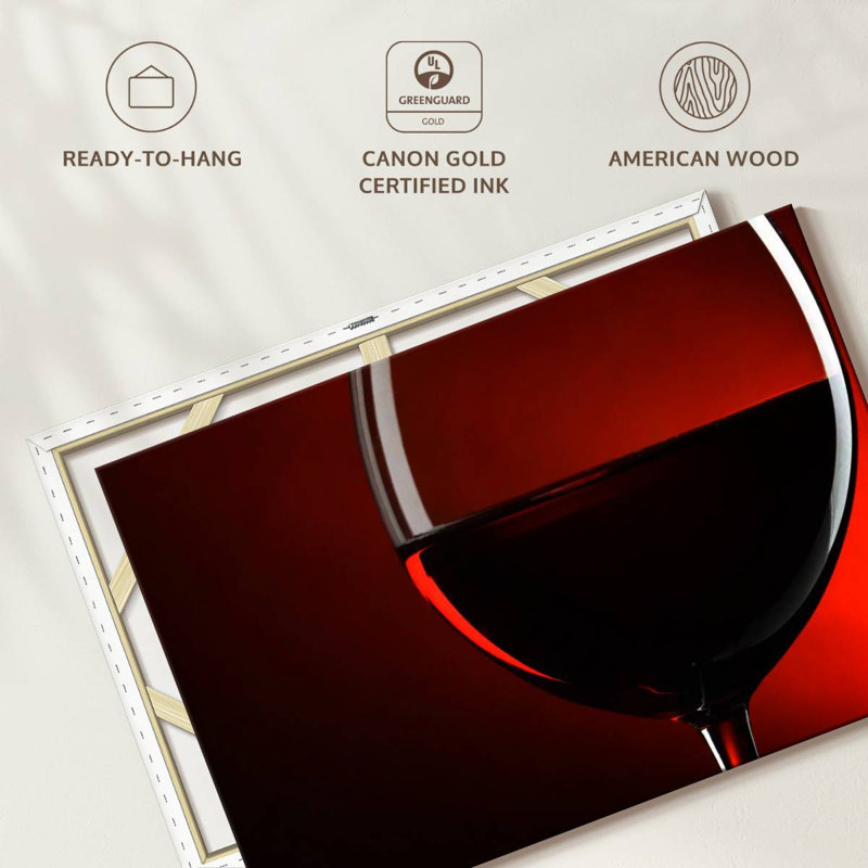 Yarlin Red Wine Glass Silhouette