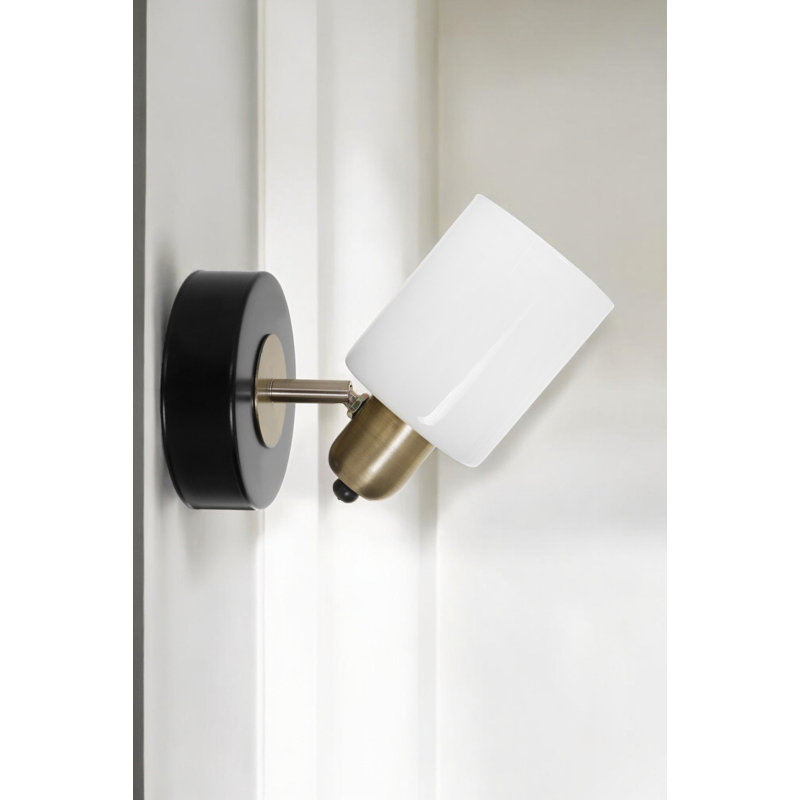 Averell LED Wallchiere, Black