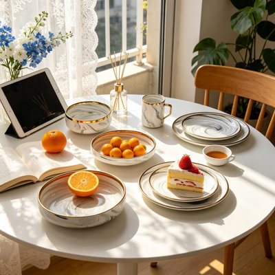 Service de table HomeVSS en porcelaine fine marbrée artisanale avec bordure dorée, 20 pièces pour 4 personnes