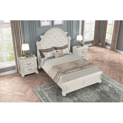 Nilsen French Traditional 3-Piece Bedroom Set, Antique White, Queen