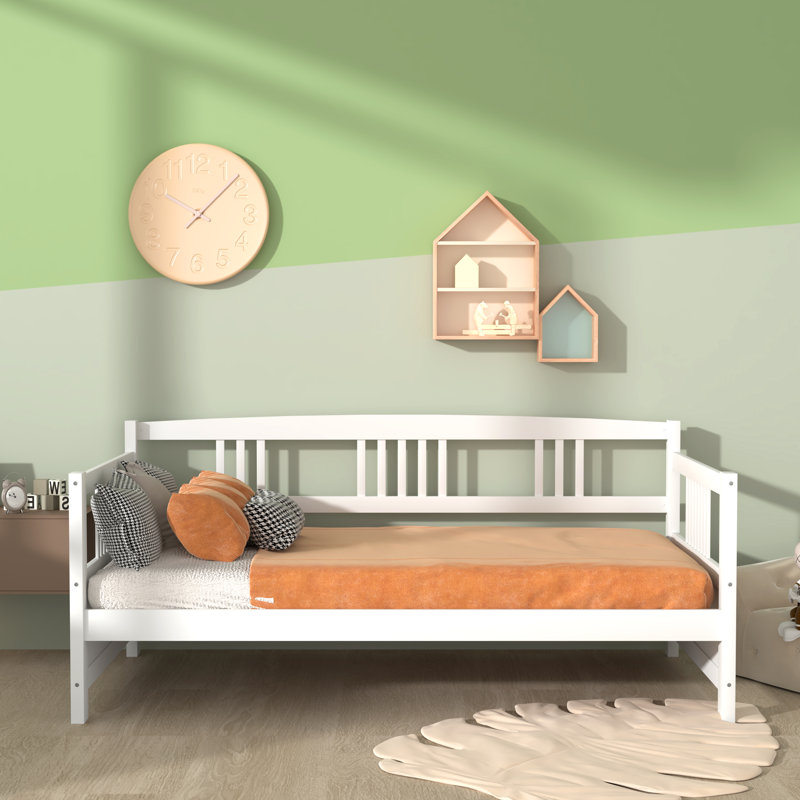 Lacheryl Daybed, White