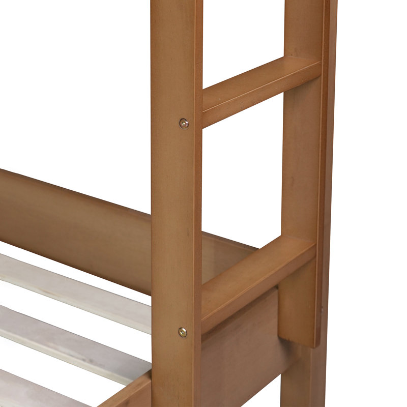 Lit superposé standard simple au-dessus d'un lit simple en bois massif