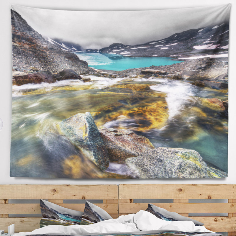 Polyester ruisseau Mountain qui coule dans le lac avec accessoires de suspension inclus, H 32 po x l 39 po