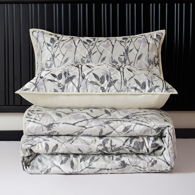 Abhipsa Luxury Jacquard Bedspread Sets