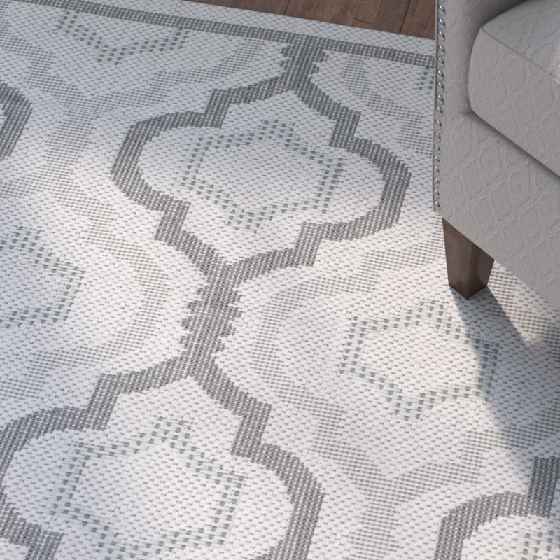 Bertka Performance Geometric Indoor/Outdoor Area Rug, Rectangle 5'3" x 7'7"