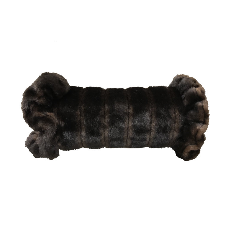 Coussin en fausse fourrure