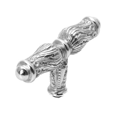 Bouton d'acanthe avec volute de plumes