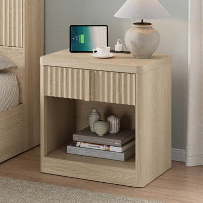 Fluted Nightstand With Charging Station, 23.6" End Table With Solid Wood Handle, Curved Profile Design For Bedroom, living Room, Natural Oak