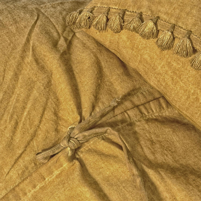 Tjard Duvet Cover Set with Pillowcases, Mustard