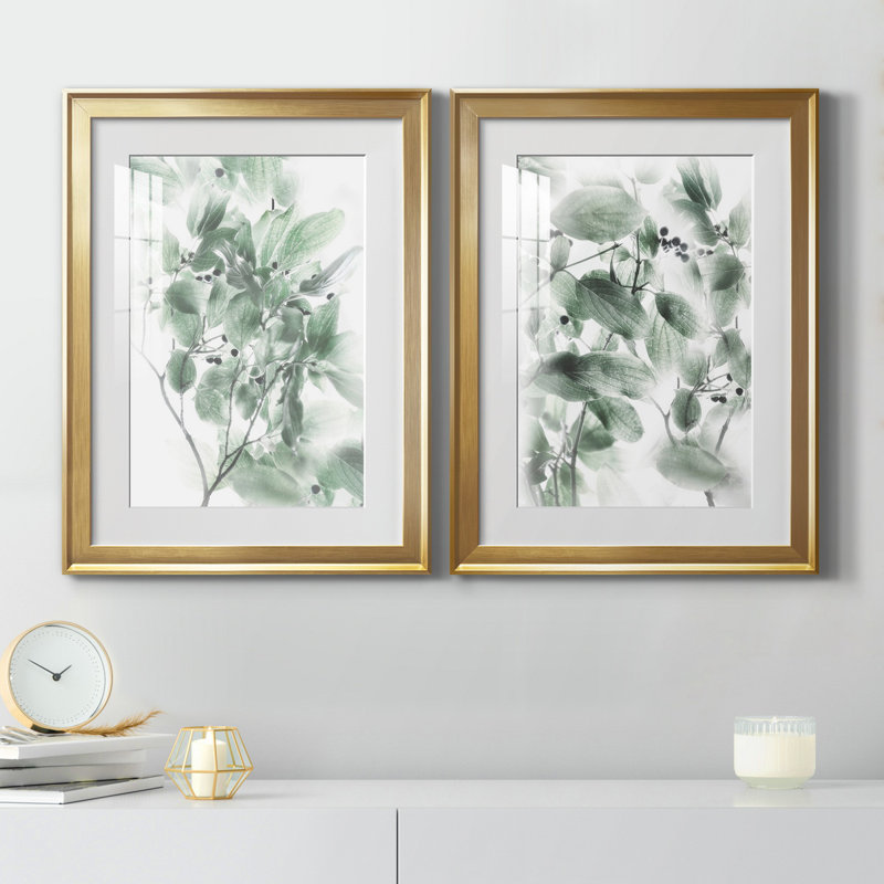 Irene Weisz - ensemble de 2 reproductions sur papier, Blanc, Papier encadré doré, H 30,5 po x l 85 po x P 1,5 po