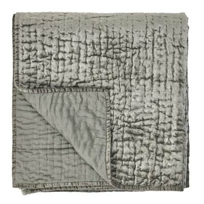 Velvet Quilt Set