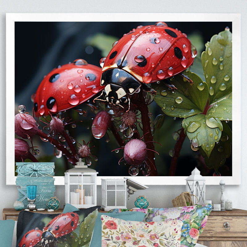 «Botanical Landybug Harmony III», reproduction sur toile, Cadre simple blanc, H 34 po x l 44 po x P 1,5 po