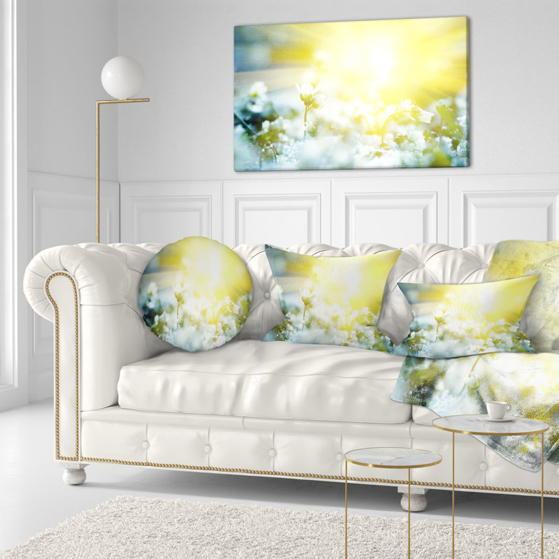 Belles fleurs blanches au lever du soleil - Coussin décoratif à imprimé floral