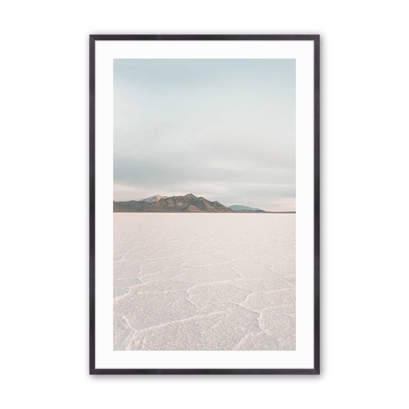 Imprimé d'horizons salés, Cadre en zinc patiné, H 25,25 po x l 19,25 po x P 1,25 po
