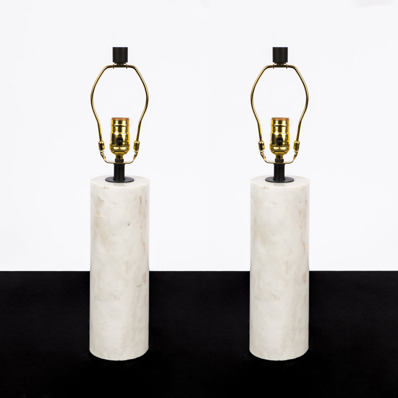 Ensemble de 2 lampes de table cylindriques en marbre blanc