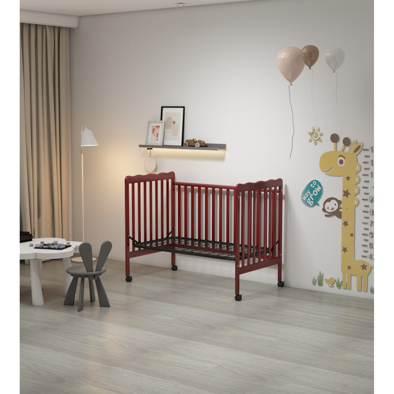 Lit de bébé convertible 3-en-1 en cerisier, fabriqué en bois massif durable;, finition non toxique, livré avec roues verrouillables, mobilier de chambre de bébé en bois