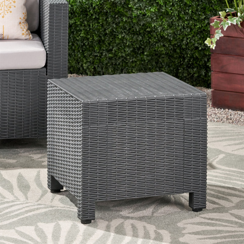 Table d'appoint exceptionnelle en polypropylène pour les espaces extérieurs, améliorant vos loisirs