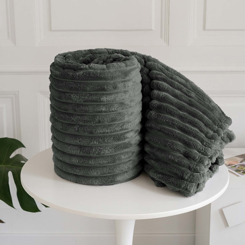 BELLISSIMA PLUSH THROW, Charcoal, 150cm x 100cm