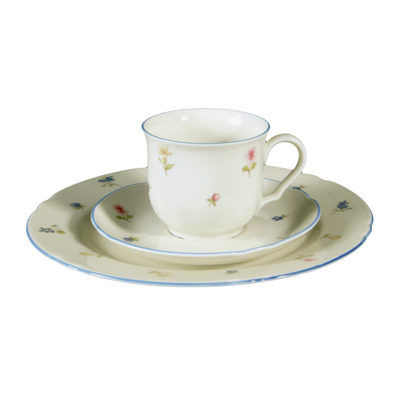 18 Piece Porcelain Dinnerware Set - Service for 6