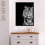 Tigre, animal minimaliste, portrait sur fond noir-524465192-524465195