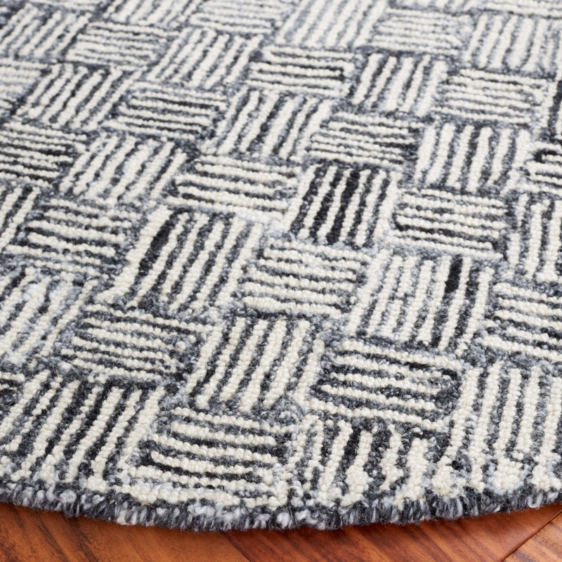 Tonnia Hand Tufted Wool Pile And Cotton With Latex Plaid Rug, Round 5'