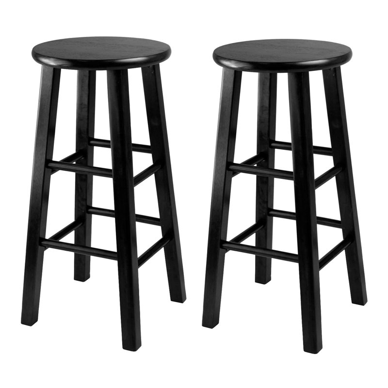 Avery Pedestal Dining Set