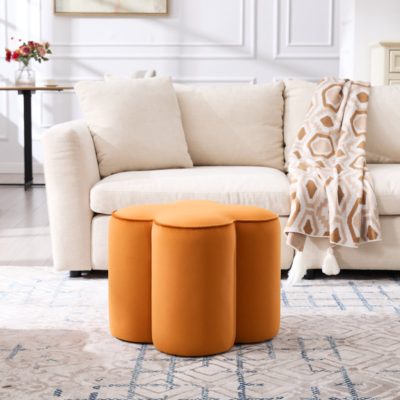 Pouf d'appoint moderne Leiani en velours, forme trèfle, 47 cm de large, pour salon, chambre et coiffeuse, Velours orange