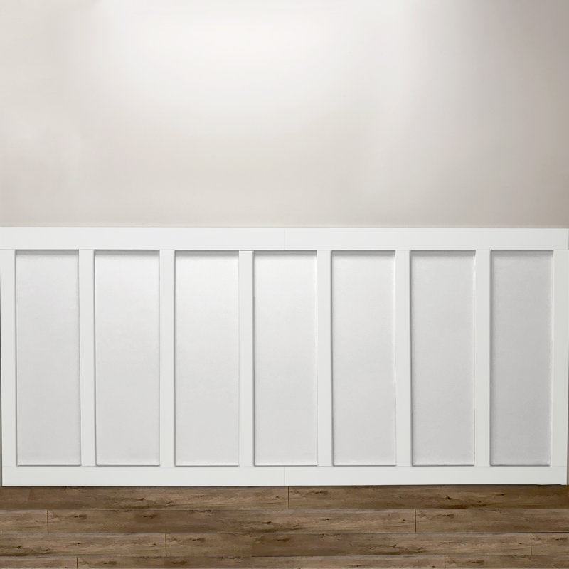 Ensemble de lambris en bois apprêté