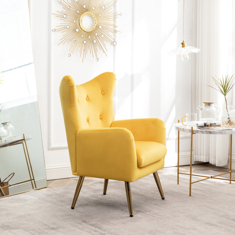 Fauteuil en velours jaune - dossier à oreilles, dossier décoratif, pieds, mesures de protection du sol mises en œuvre, Yellow