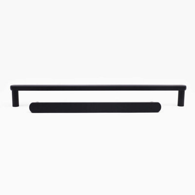 Ribbed Appliance Pull with Fluted Stems