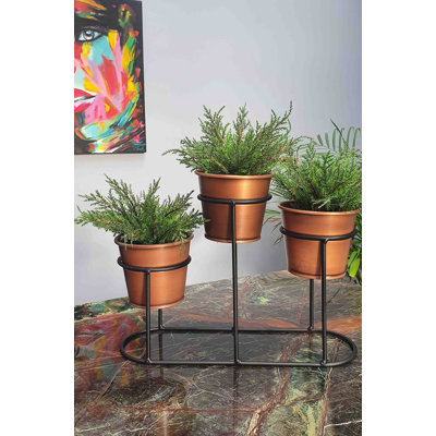 Pot à fleurs en métal