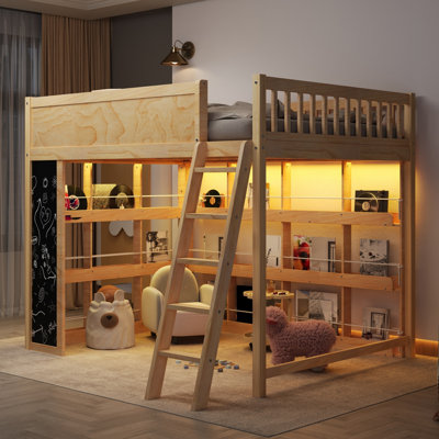 Lit mezzanine en bois avec tablettes, éclairage DEL, tableau noir, échelle intégrée et garde-corps