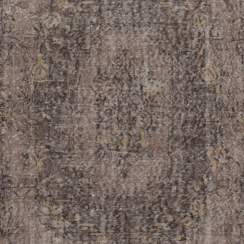 Tapis 5,7 x 9 pi fabriqué à la main en provenance de Turquie. Tapis brun re-teint