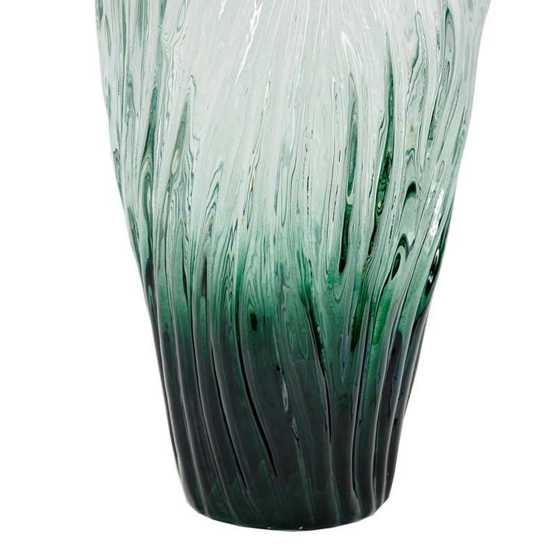 Vase au design contemporain, H 11,8 po x l 7,5 po x P 3,9 po