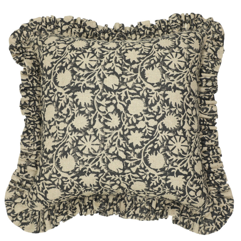 Coussin décoratif à volants et imprimé à la main Fabividine, H 14 po x l 14 po, Carré