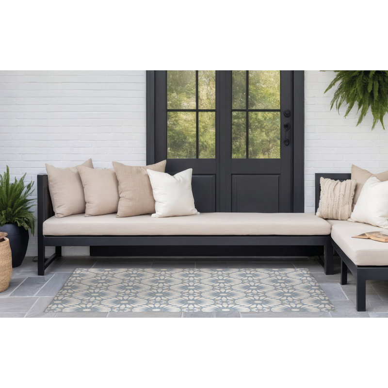 Sylvia Outdoor Area Rug, Rectangle 2' x 3'
