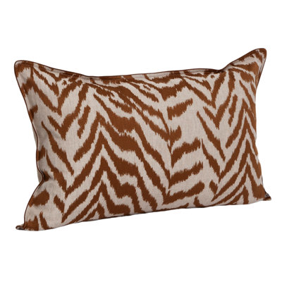 Coussin décoratif à broderie exotique Aura
