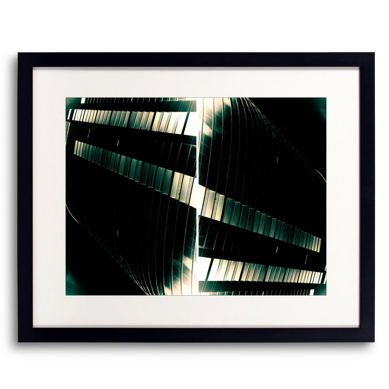 Halley's Comet par Kevin Quinn - Art encadré, H 17,25 po x l 21,25 po