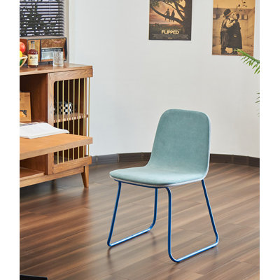 Chaise de salle à manger simple et décontractée en bois massif de style nordique