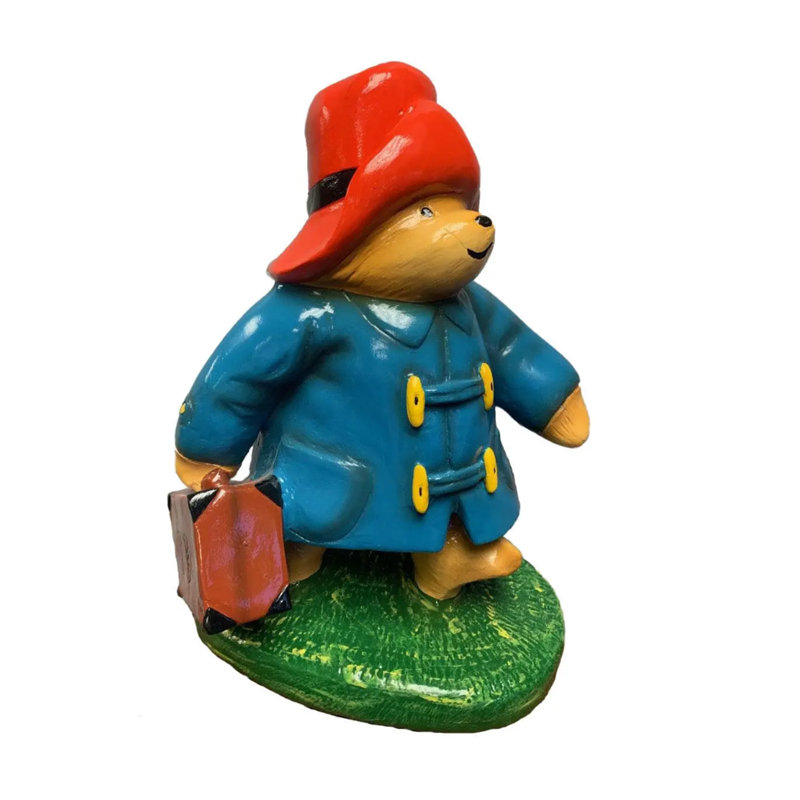 Statue d'ours ambulant