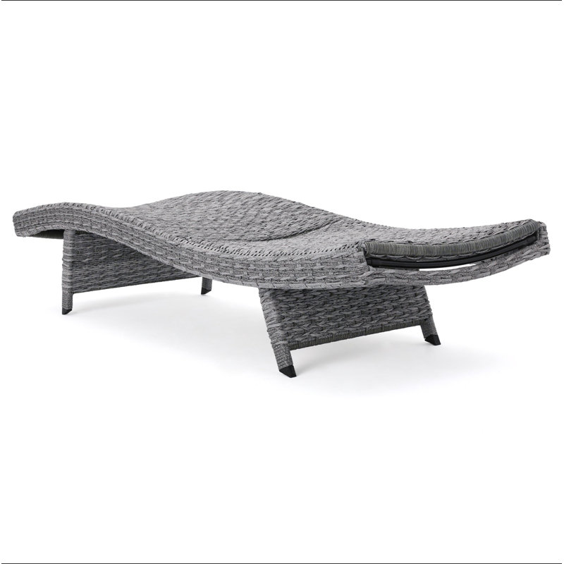 CRETE WICKER CHAISE LOUNGE