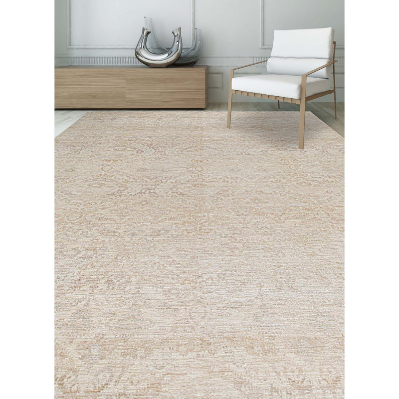 Sultanabad Hand Woven Wool Damask Area Rug