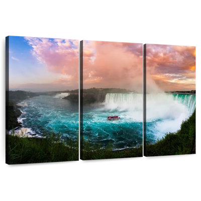 Croisière au coucher du soleil sur les chutes du Niagara à Alvord