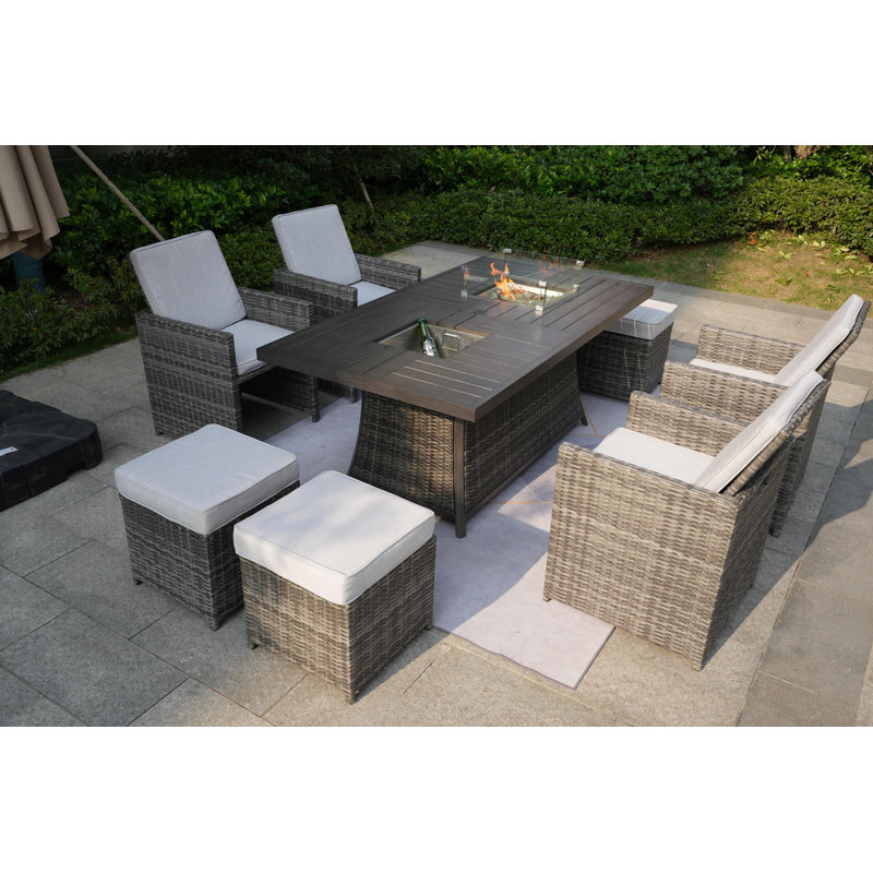 Ensemble de salle à manger rectangulaire pour 8 personnes avec coussins