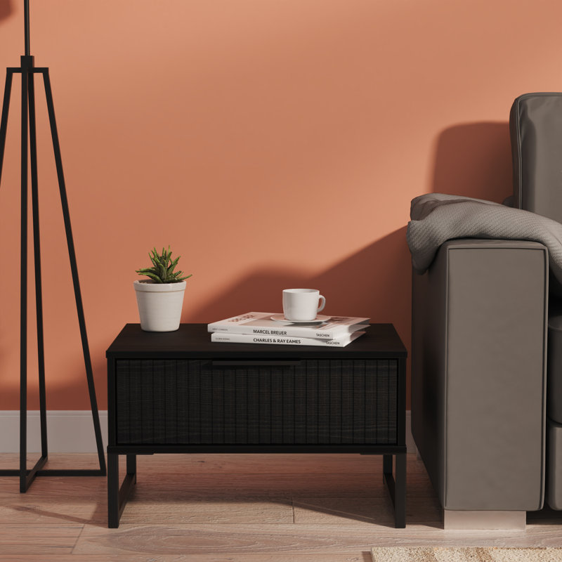 Bernat End Table, Black