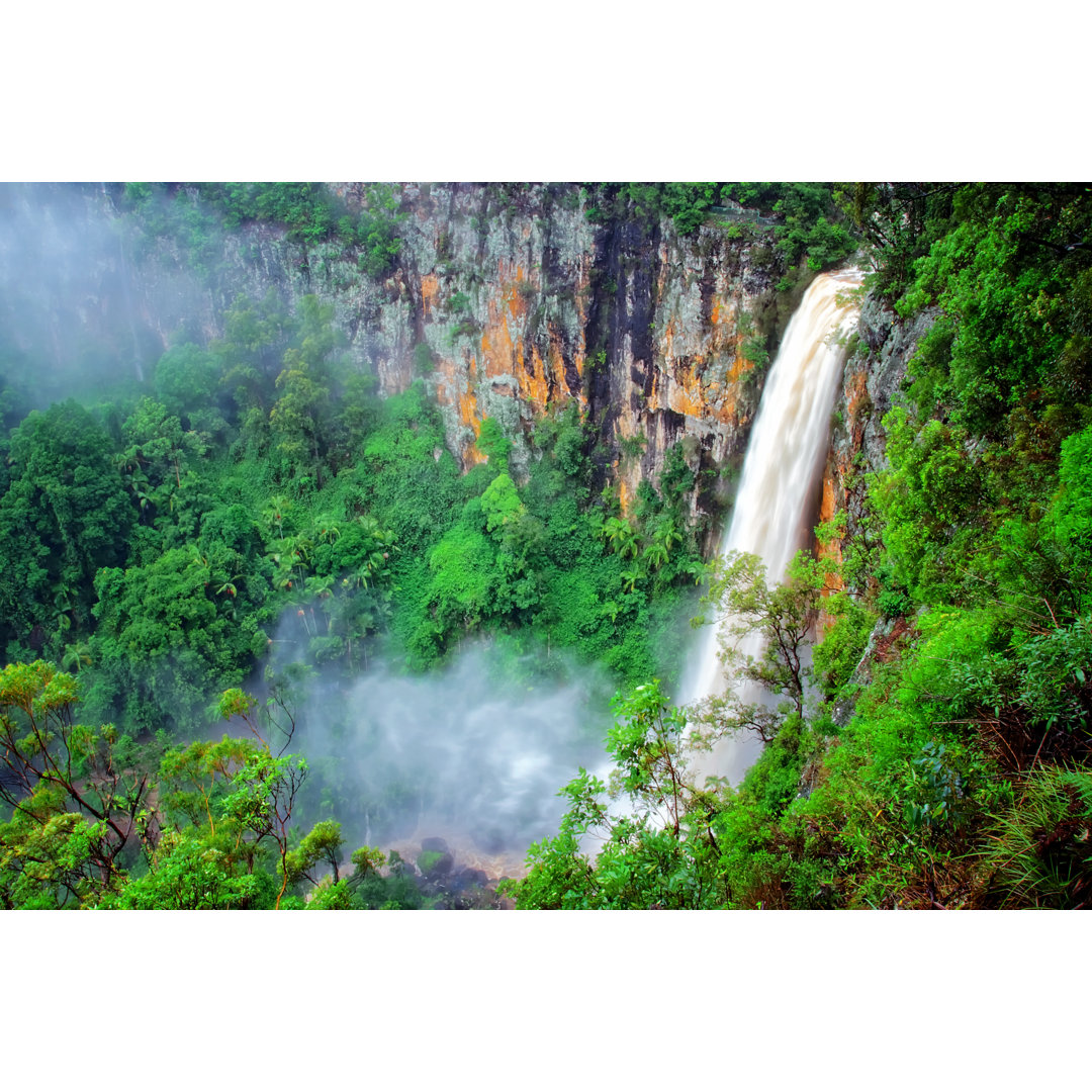 Leinwandbild Purling Brook Waterfall nach dem Regen von Tracie Louise