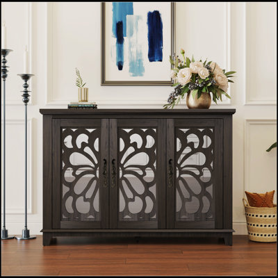 Buffet spacieux de 49,33 po x 15,55 po avec 3 portes en miroir et des tablettes réglables pour le rangement et la présentation dans n'importe quelle pièce